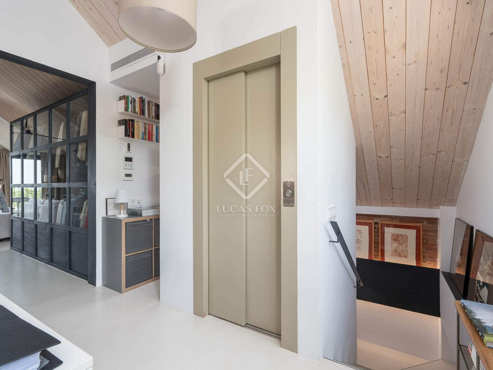 4 sypialnia Willa na sprzedaż w Miasto Barcelona - 2 195 000 € (Ref: 8780257)