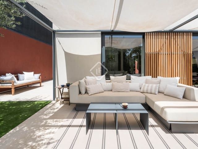 4 slaapkamer Villa te koop in Barcelona stad - € 2.195.000 (Ref: 8780257)