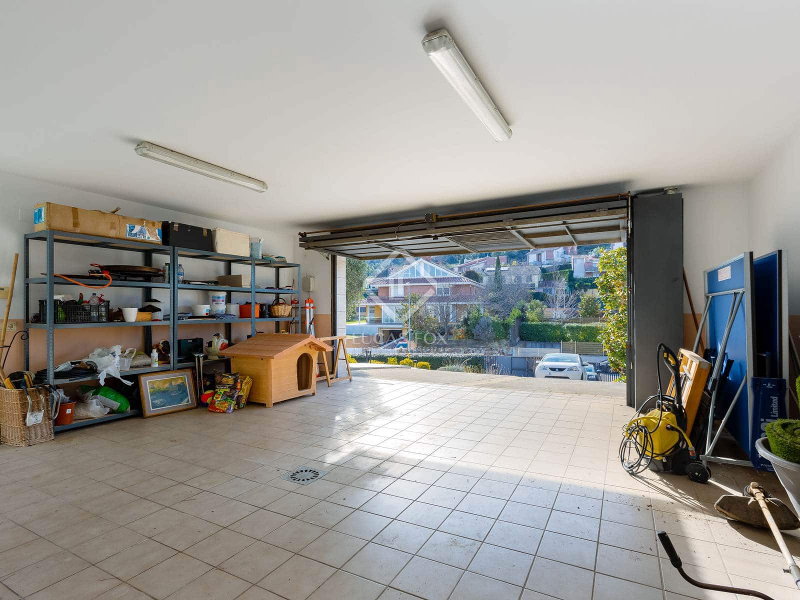 4 soverom Villa til salgs i Vallromanes med svømmebasseng garasje - € 1 260 000 (Ref: 8780258)