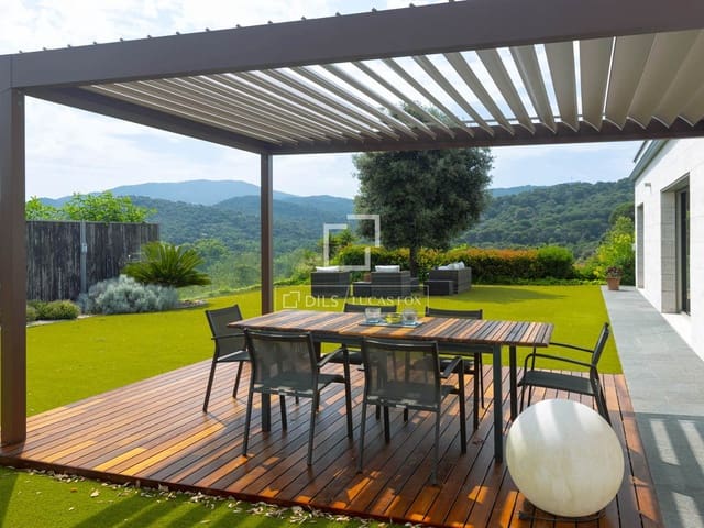 4 soveværelse Villa til salg i Vallromanes med swimmingpool garage - € 1.260.000 (Ref: 8780258)