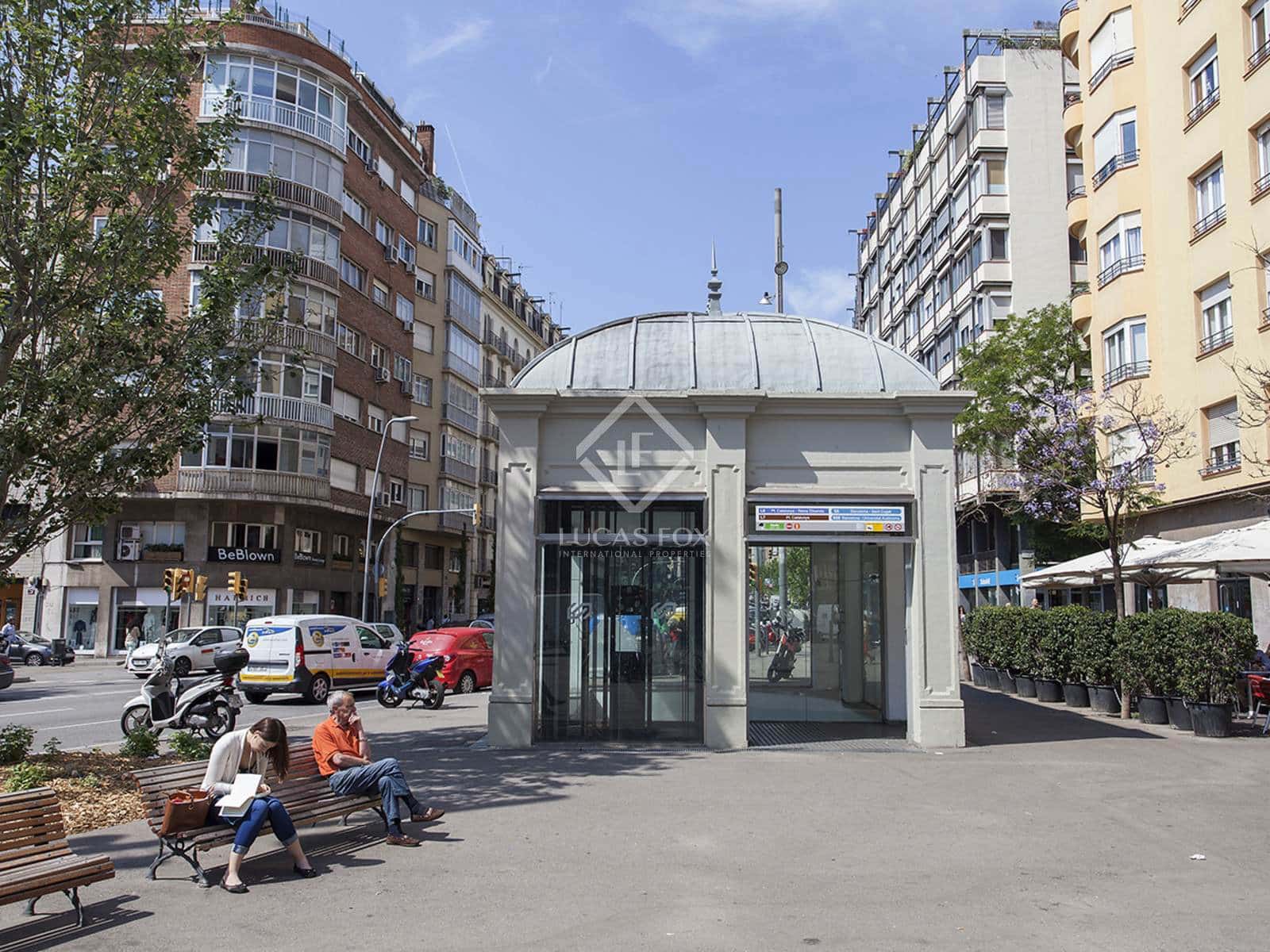 4 slaapkamer Appartement te koop in Barcelona stad met garage - € 3.600.000 (Ref: 8780393)