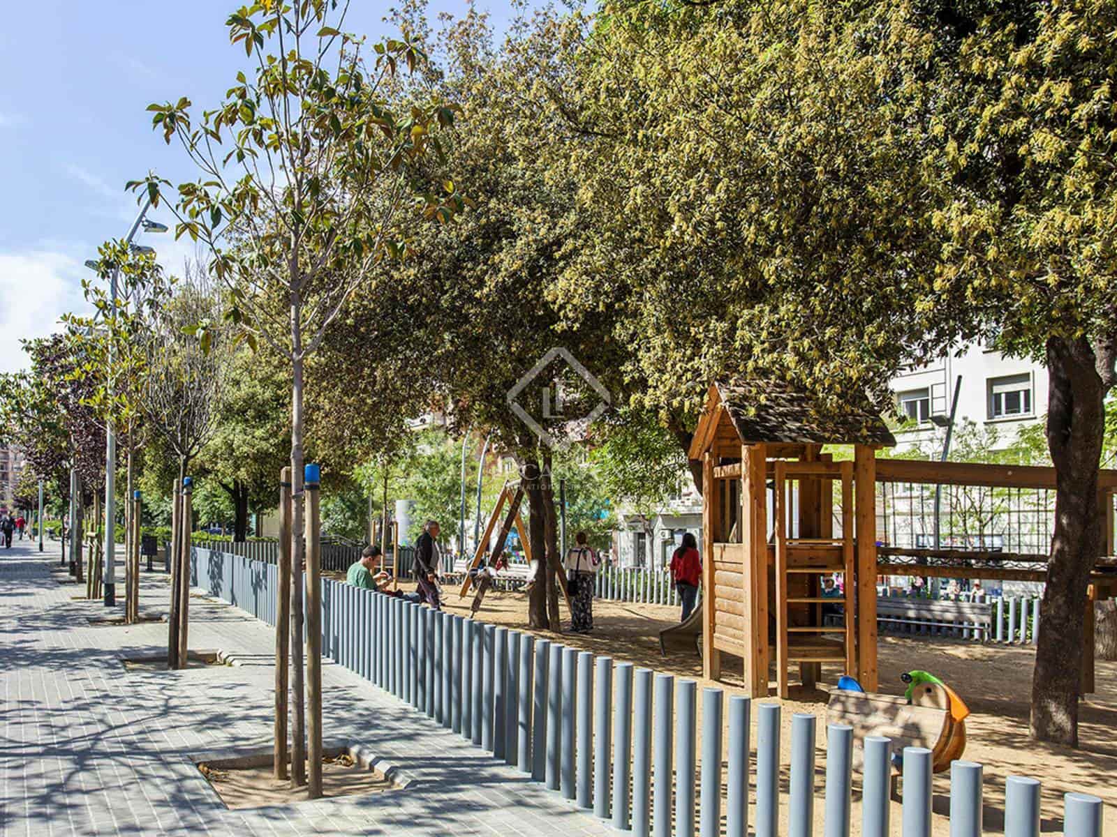 4 slaapkamer Appartement te koop in Barcelona stad met garage - € 3.600.000 (Ref: 8780393)