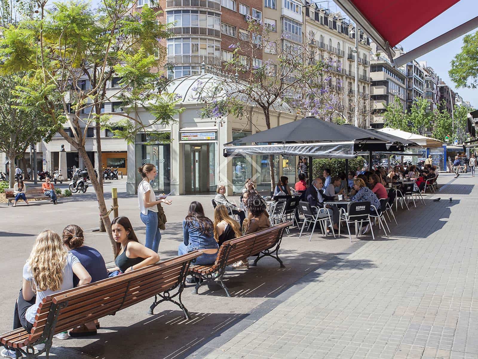 4 slaapkamer Appartement te koop in Barcelona stad met garage - € 3.600.000 (Ref: 8780393)