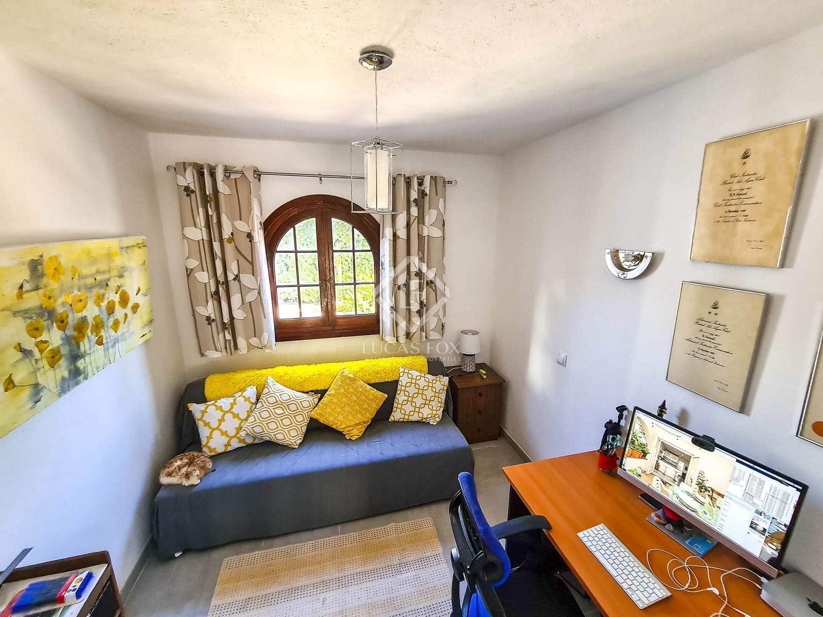 4 Zimmer Villa zu verkaufen in Ciutadella de Menorca mit Pool - 850.000 € (Ref: 8780785)