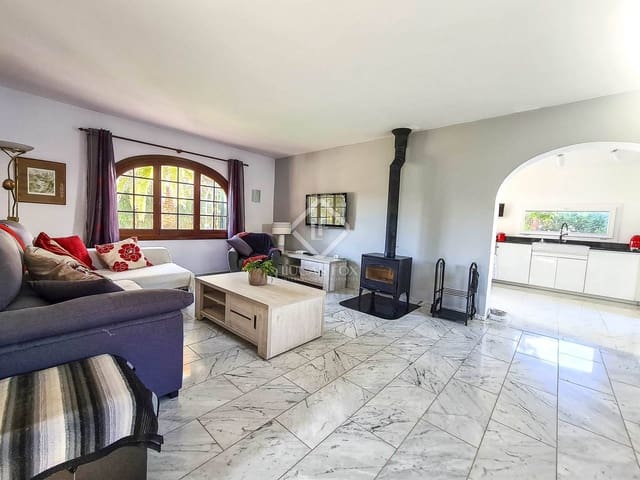 4 sypialnia Willa na sprzedaż w Ciutadella de Menorca z basenem - 850 000 € (Ref: 8780785)