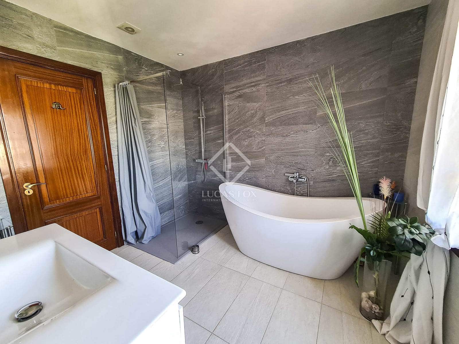 4 Zimmer Villa zu verkaufen in Ciutadella de Menorca mit Pool - 850.000 € (Ref: 8780785)