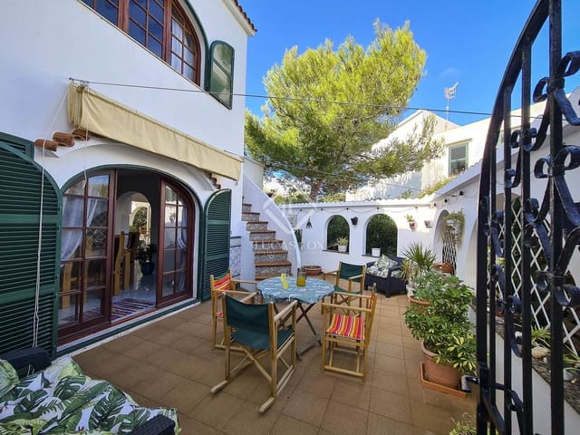4 sypialnia Willa na sprzedaż w Ciutadella de Menorca z basenem - 850 000 € (Ref: 8780785)