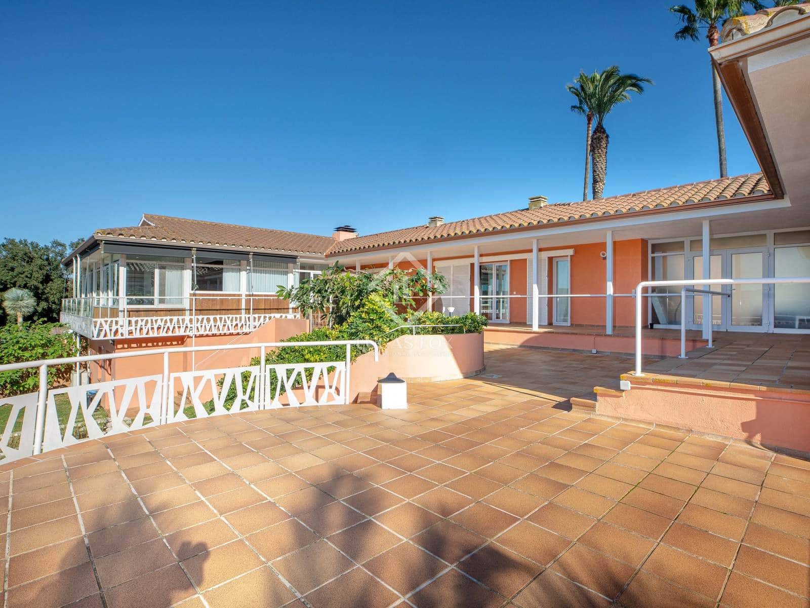 8 quarto Moradia para venda em Foixa com piscina - 2 500 000 € (Ref: 8780787)