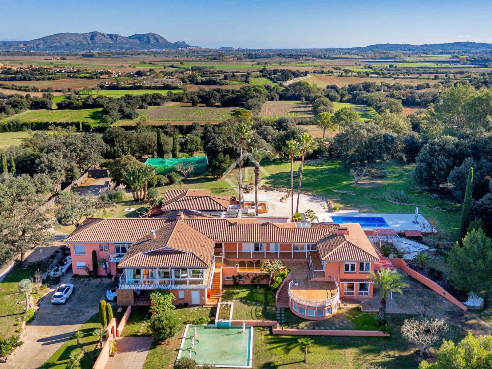 8 quarto Moradia para venda em Foixa com piscina - 2 500 000 € (Ref: 8780787)