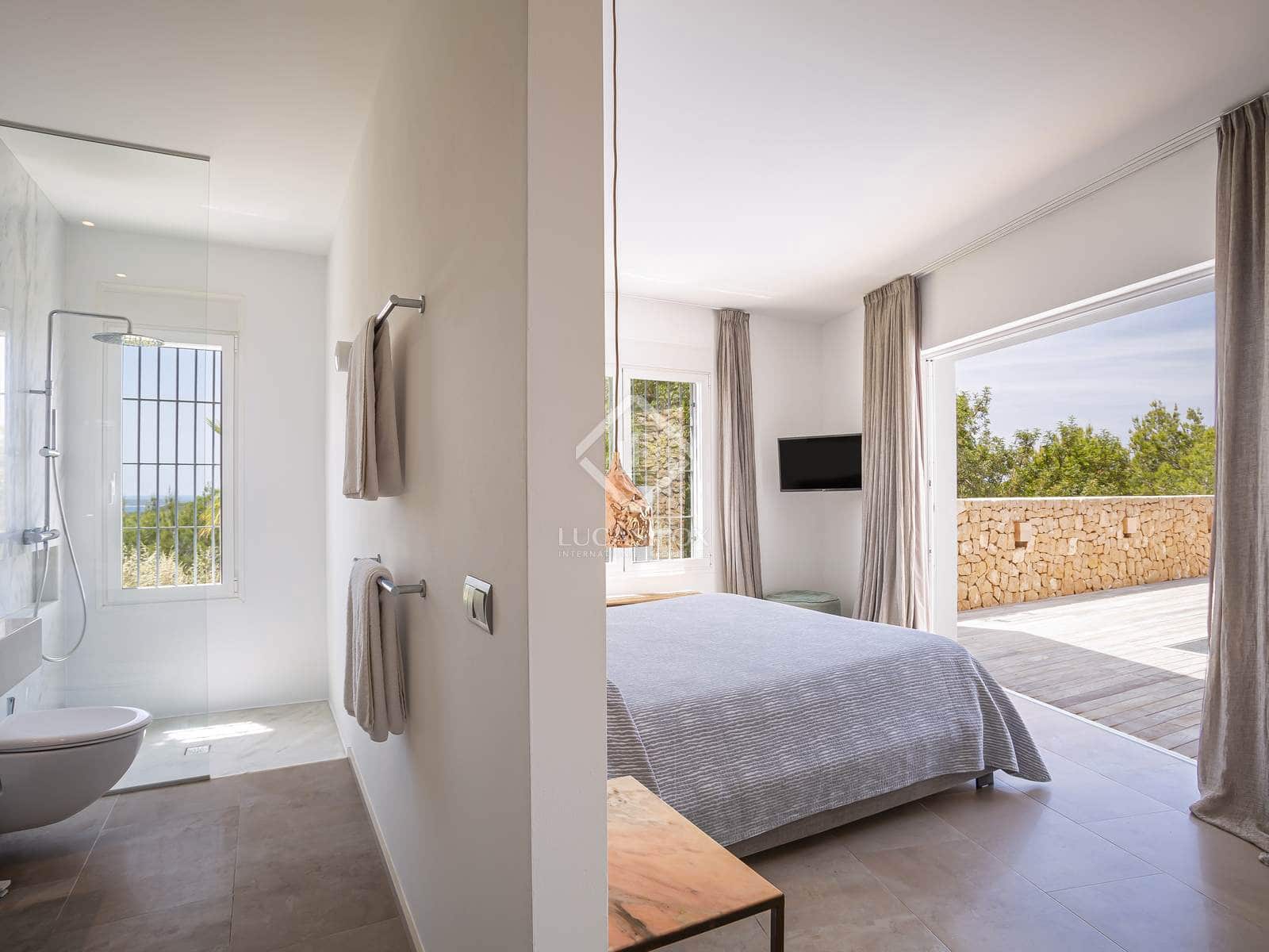 6 soveværelse Villa til salg i Sant Antoni de Portmany med swimmingpool - € 4.450.000 (Ref: 8780788)