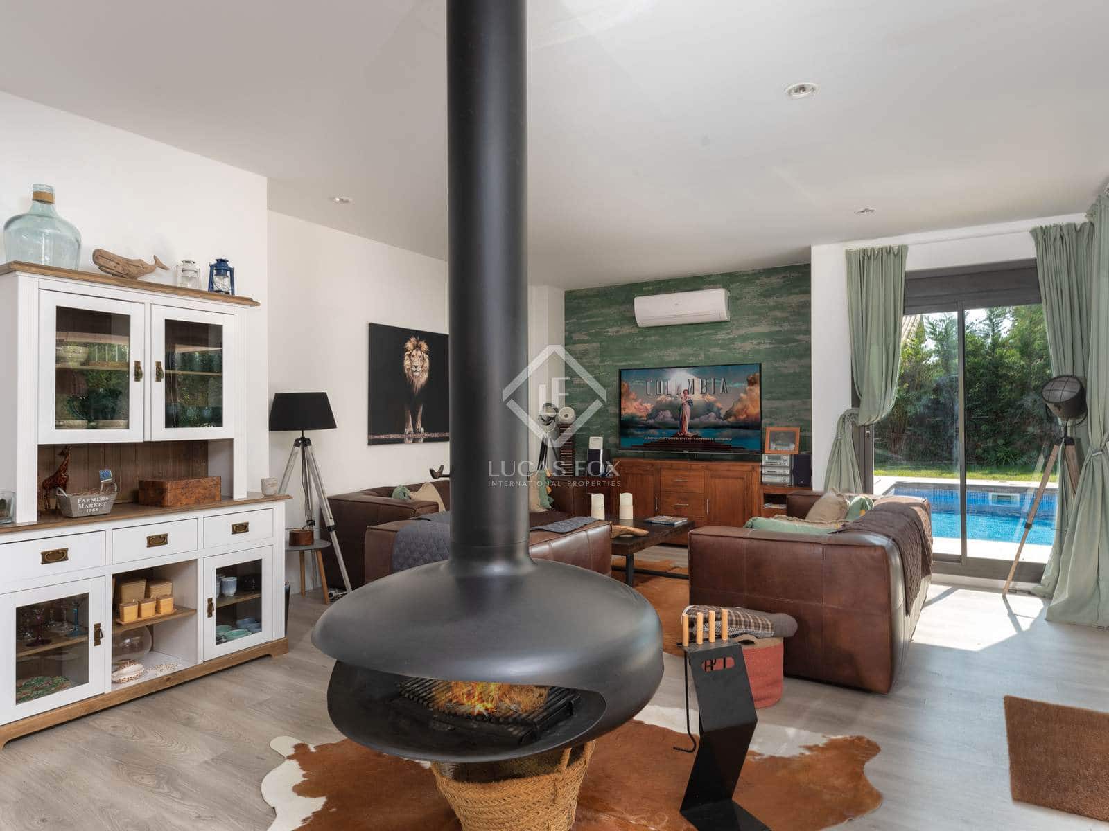 4 bedroom Villa for sale in Calella de Palafrugell with pool garage - € 1,295,000 (Ref: 8781003)