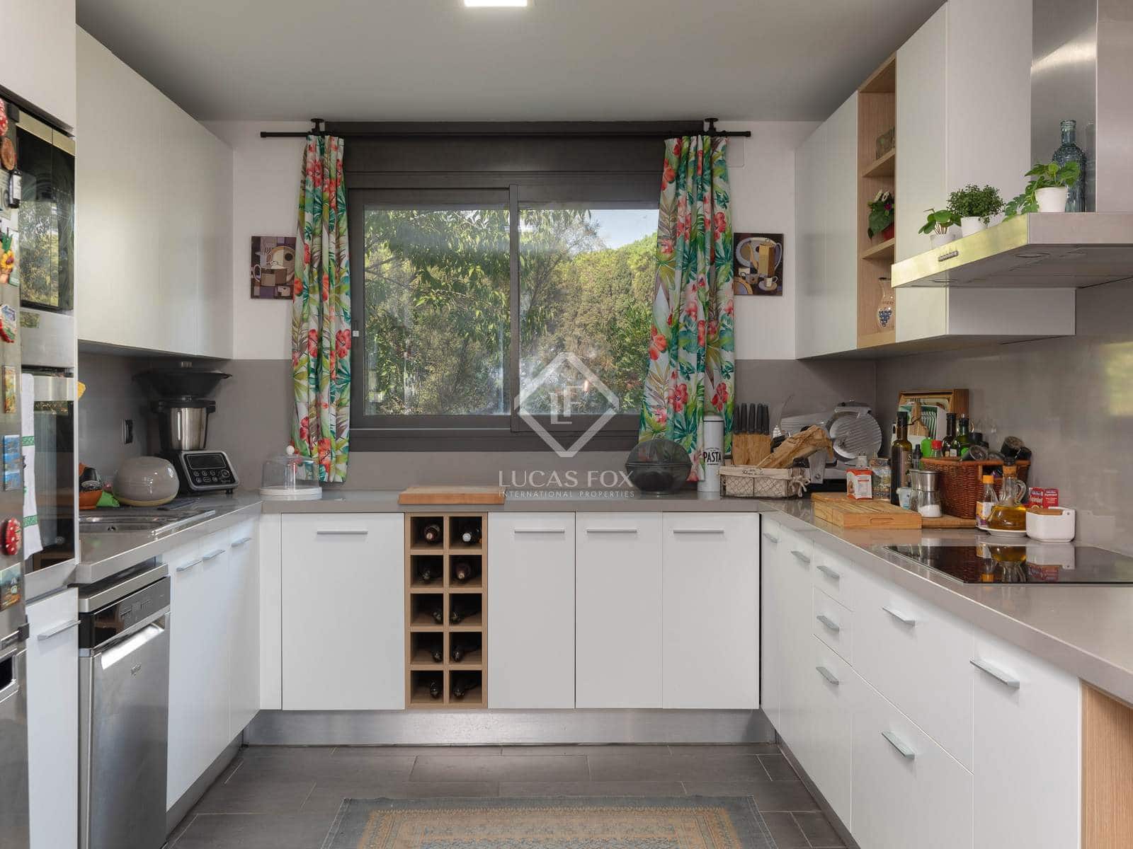 4 bedroom Villa for sale in Calella de Palafrugell with pool garage - € 1,295,000 (Ref: 8781003)