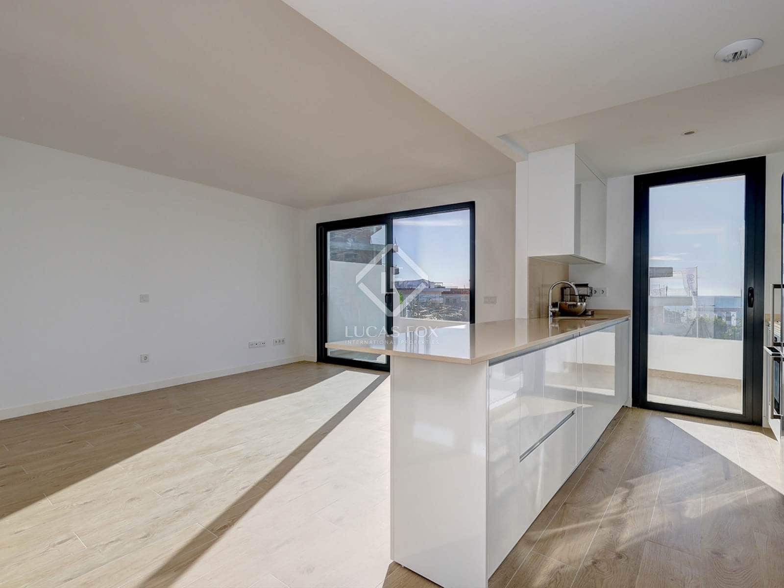 2 bedroom Apartment for sale in Estepona with pool garage - € 450,000 (Ref: 8781977)