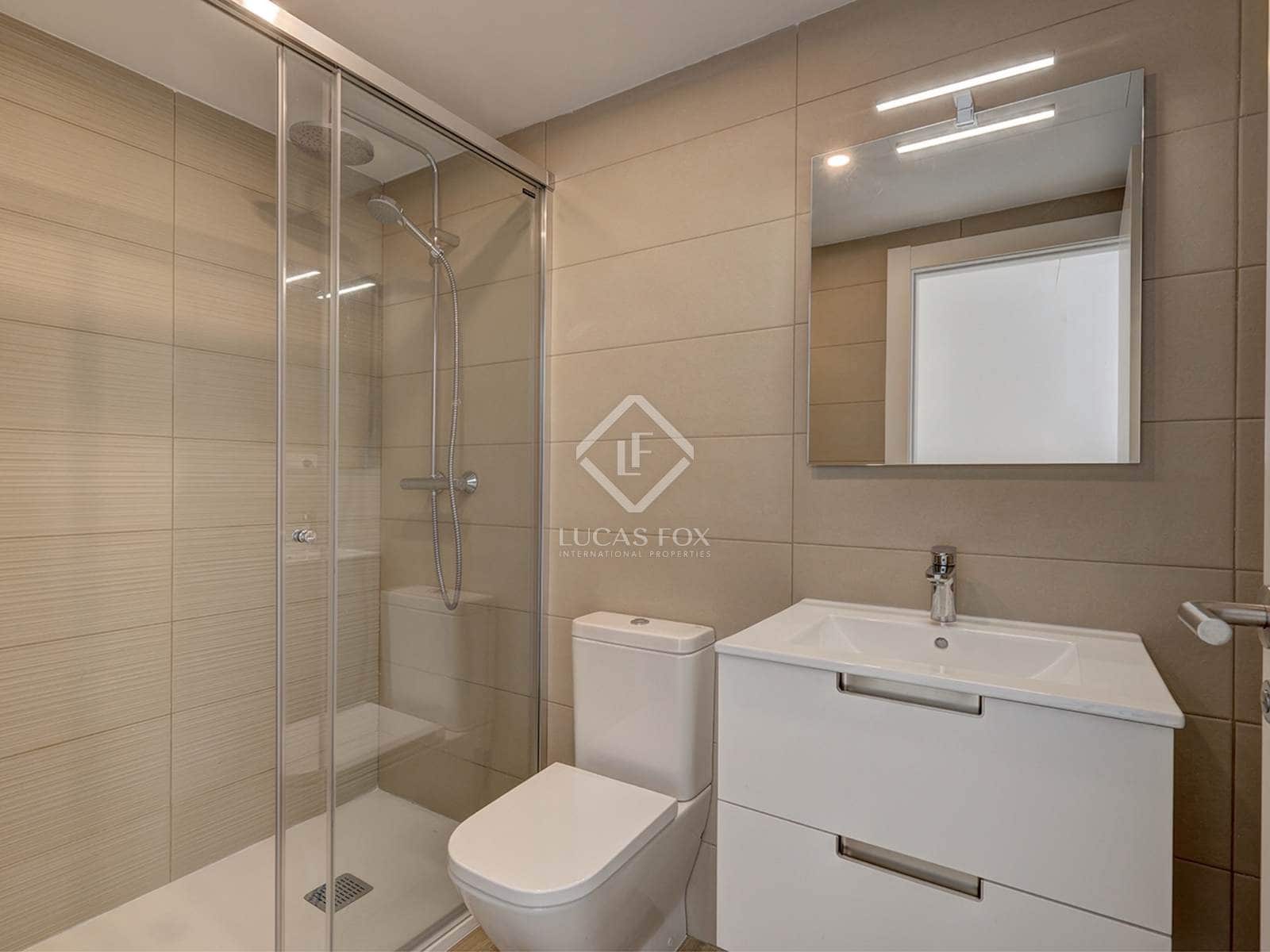 2 bedroom Apartment for sale in Estepona with pool garage - € 450,000 (Ref: 8781977)