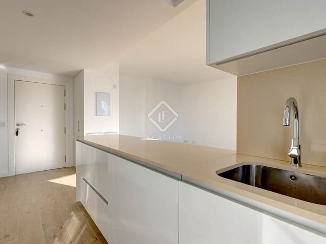 2 bedroom Apartment for sale in Estepona with pool garage - € 450,000 (Ref: 8781977)