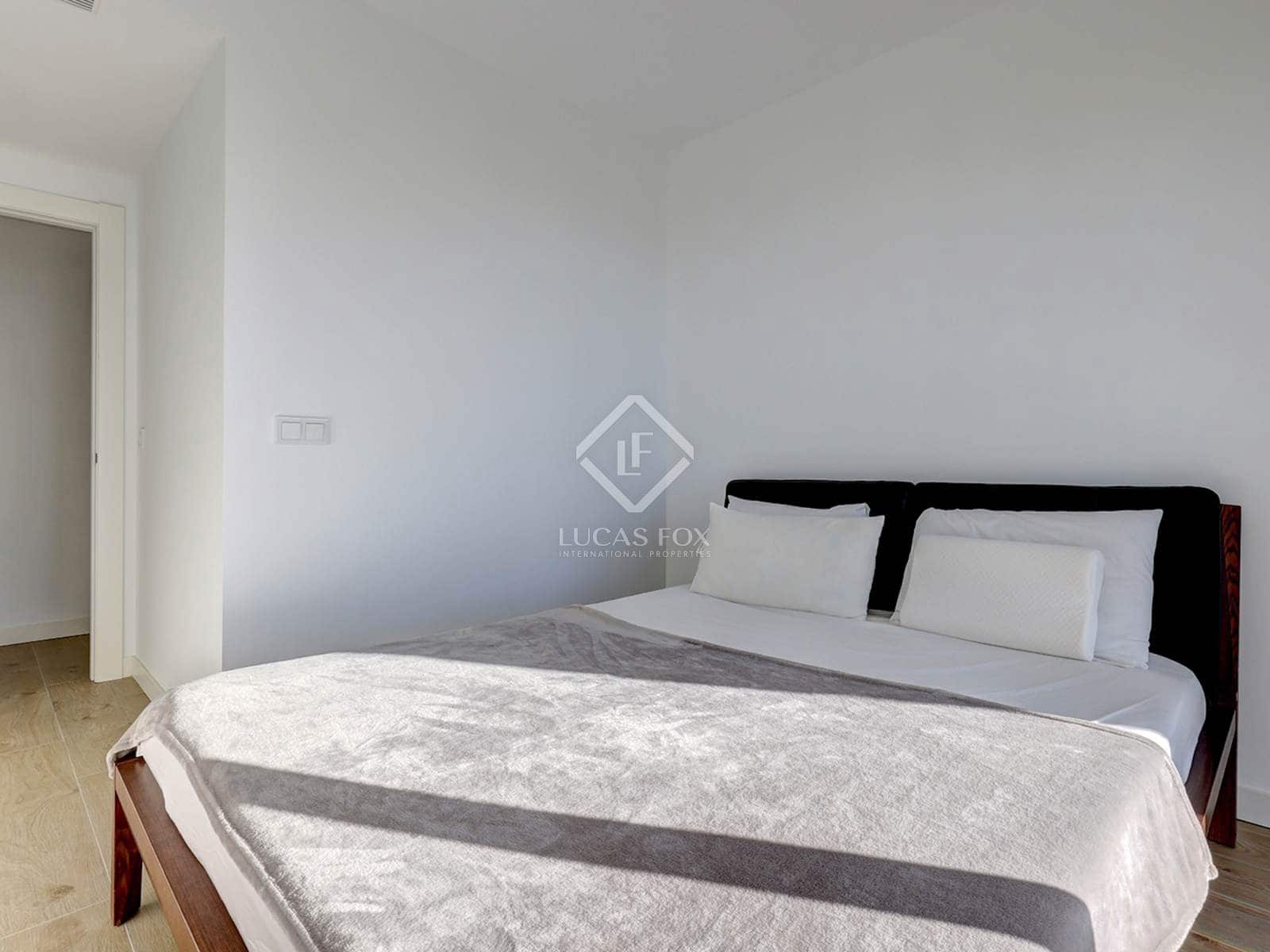 2 bedroom Apartment for sale in Estepona with pool garage - € 450,000 (Ref: 8781977)