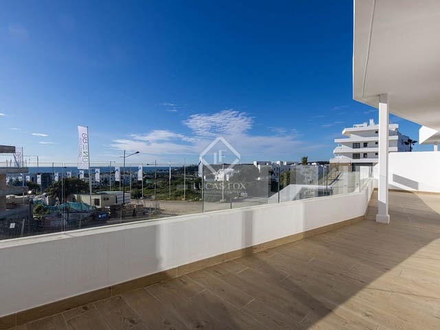 2 bedroom Apartment for sale in Estepona with pool garage - € 450,000 (Ref: 8781977)