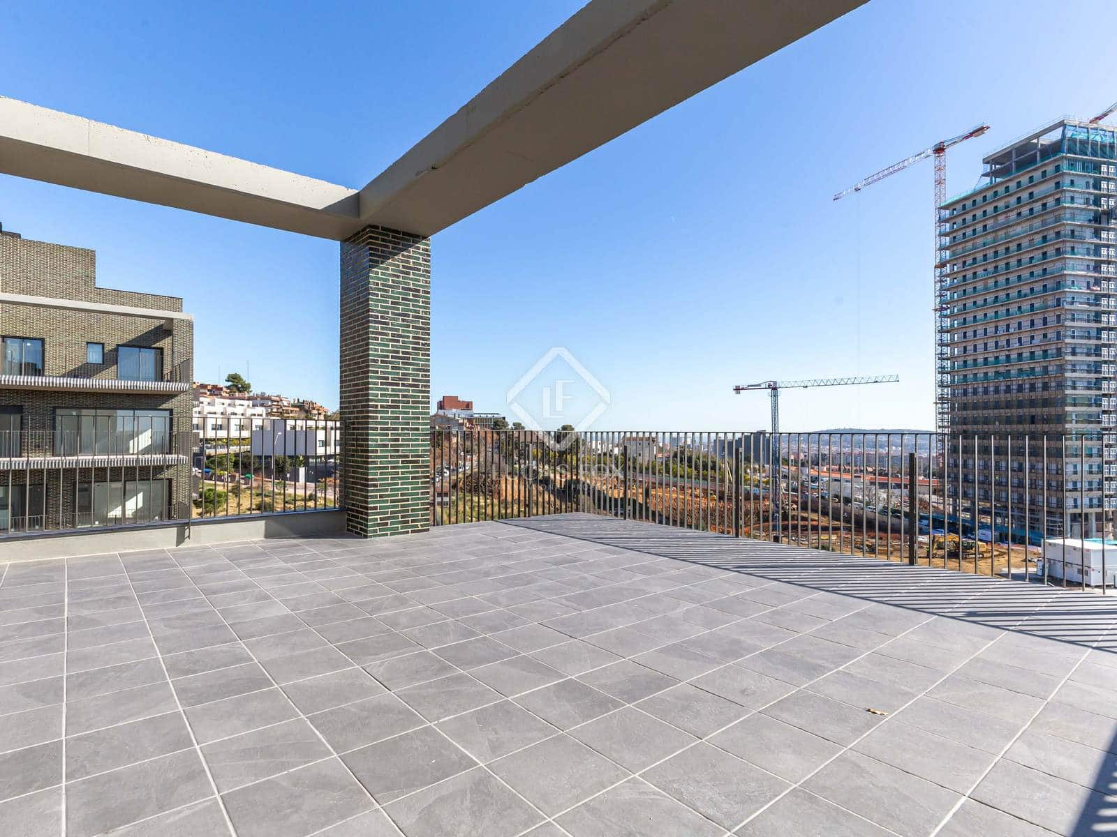 4 quarto Apartamento para arrendar em Esplugues de Llobregat com piscina garagem - 3 700 € (Ref: 8782270)