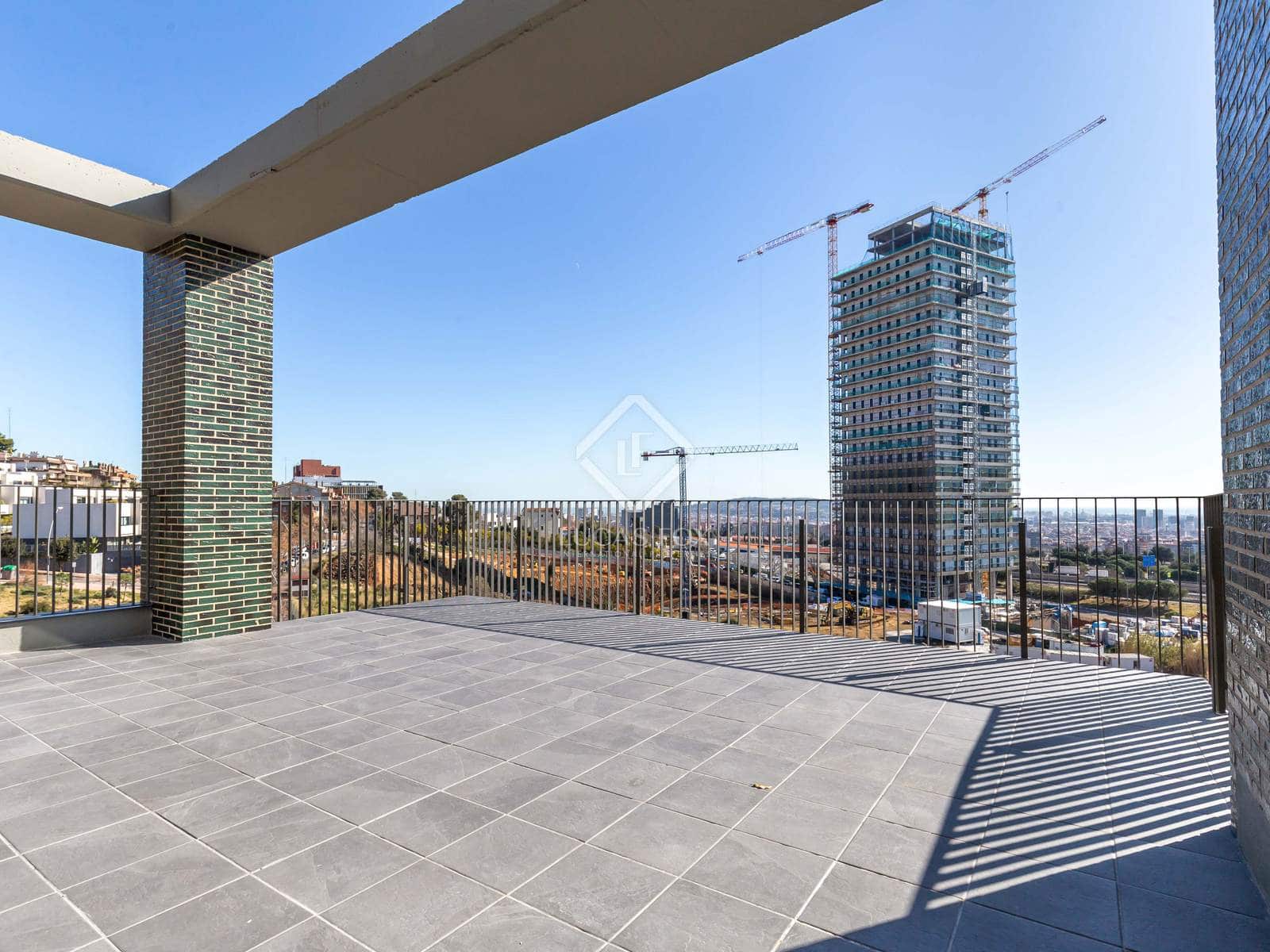 4 quarto Apartamento para arrendar em Esplugues de Llobregat com piscina garagem - 3 700 € (Ref: 8782270)