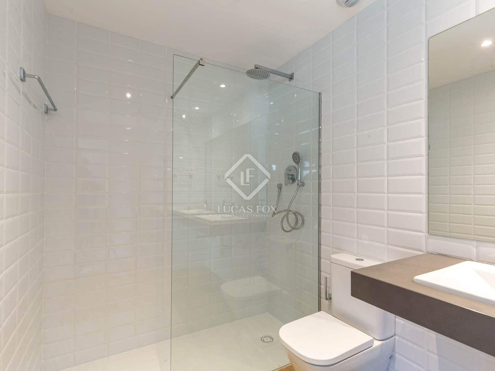 4 quarto Apartamento para arrendar em Esplugues de Llobregat com piscina garagem - 3 700 € (Ref: 8782270)