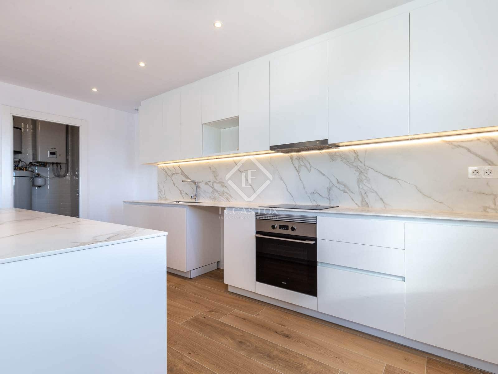 3 soveværelse Lejlighed til leje i Esplugues de Llobregat med swimmingpool garage - € 3.500 (Ref: 8782271)