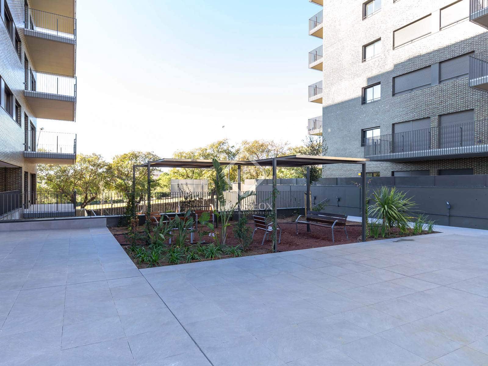 3 soveværelse Lejlighed til leje i Esplugues de Llobregat med swimmingpool garage - € 3.500 (Ref: 8782271)