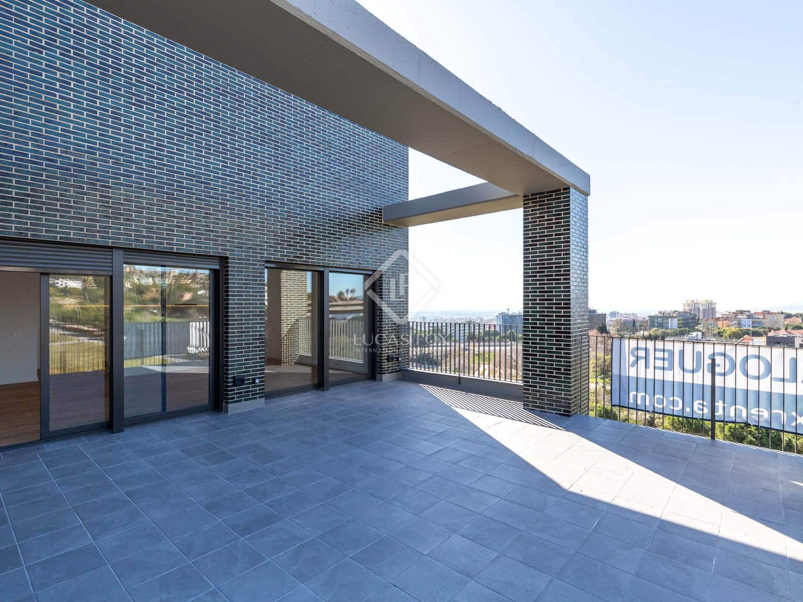 3 soveværelse Lejlighed til leje i Esplugues de Llobregat med swimmingpool garage - € 3.500 (Ref: 8782271)