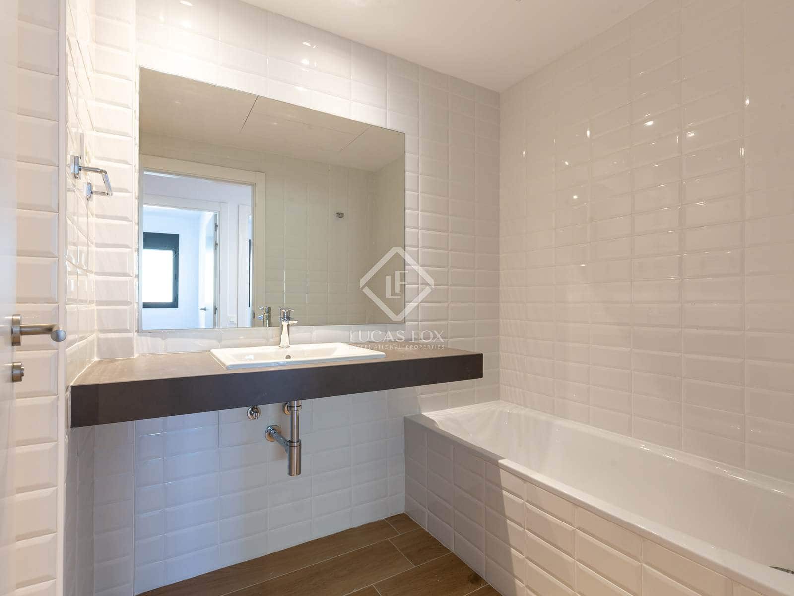 3 soveværelse Lejlighed til leje i Esplugues de Llobregat med swimmingpool garage - € 3.500 (Ref: 8782271)