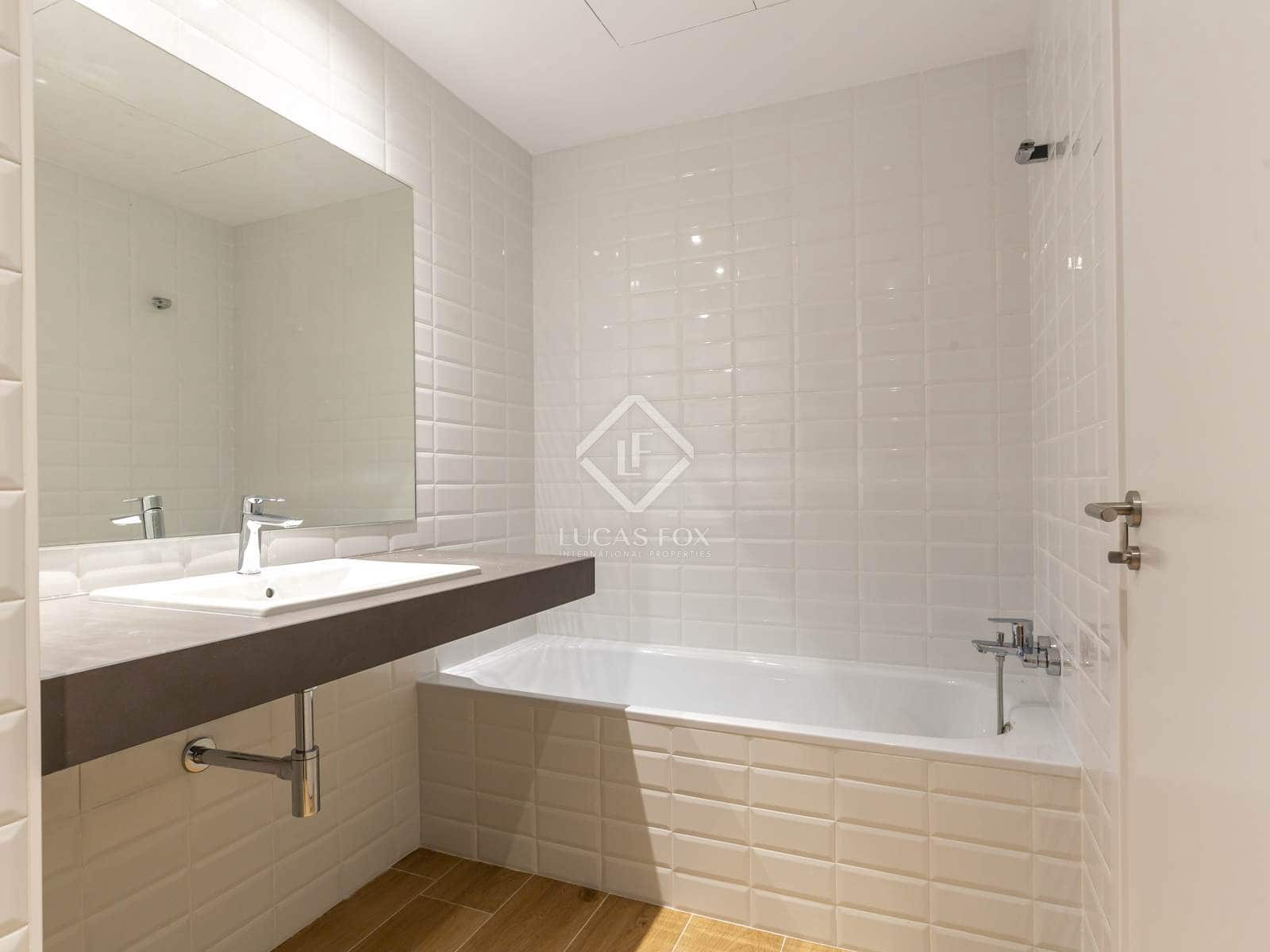 3 soveværelse Lejlighed til leje i Esplugues de Llobregat med swimmingpool garage - € 3.500 (Ref: 8782271)