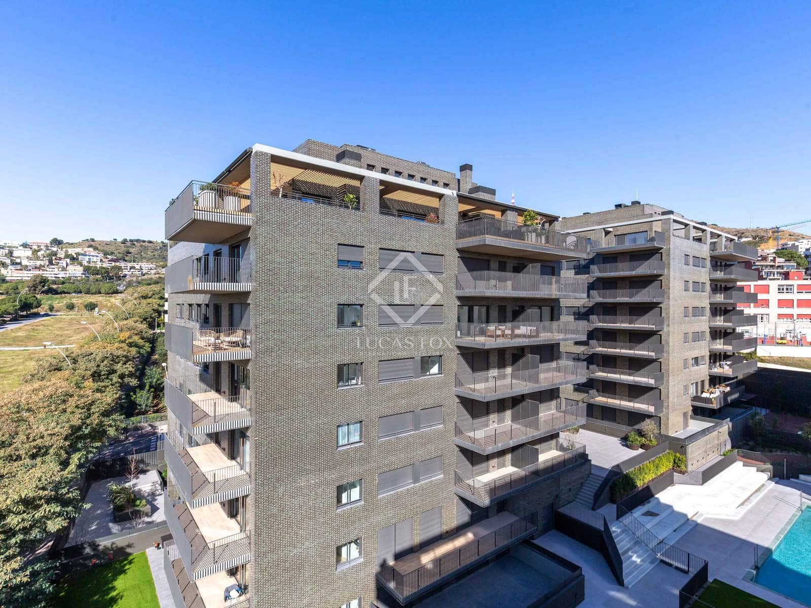 3 soveværelse Lejlighed til leje i Esplugues de Llobregat med swimmingpool garage - € 3.500 (Ref: 8782271)