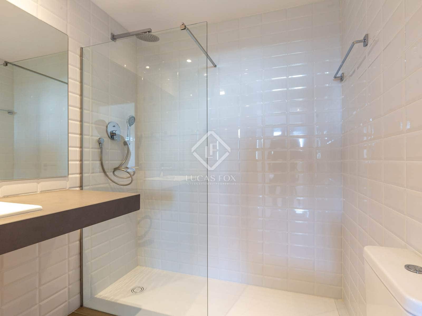 3 quarto Apartamento para arrendar em Esplugues de Llobregat com piscina garagem - 2 795 € (Ref: 8782272)