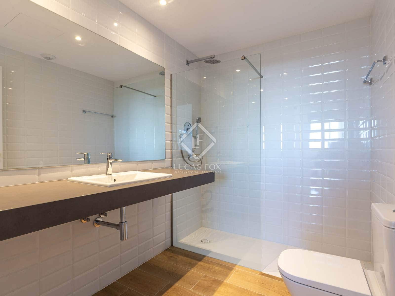 3 quarto Apartamento para arrendar em Esplugues de Llobregat com piscina garagem - 2 795 € (Ref: 8782272)