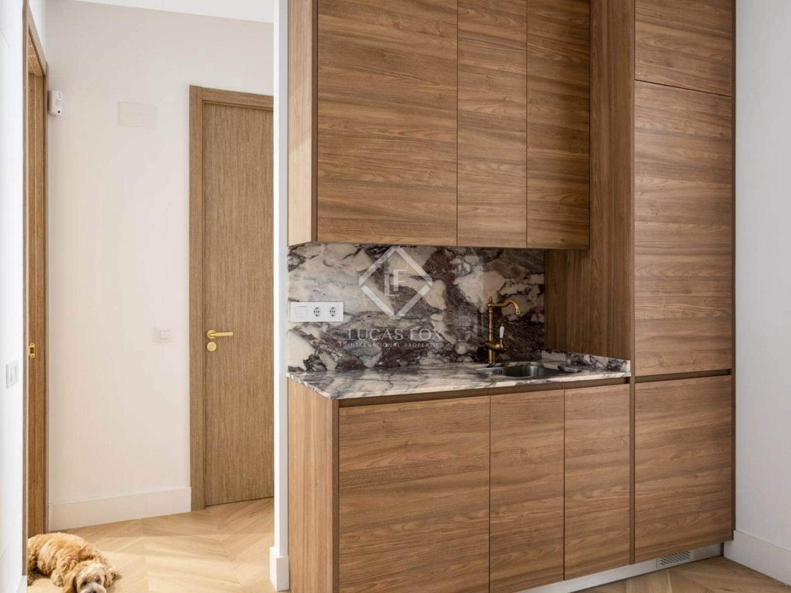 2 soveværelse Lejlighed til salg i Madrid by - € 790.000 (Ref: 8782960)