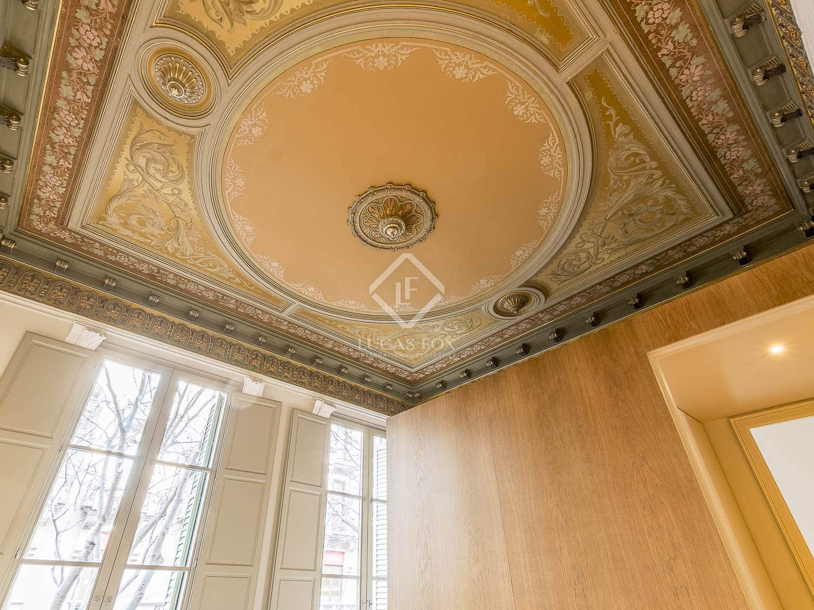 3 bedroom Apartment for sale in Barcelona city - € 2,200,000 (Ref: 8784645)