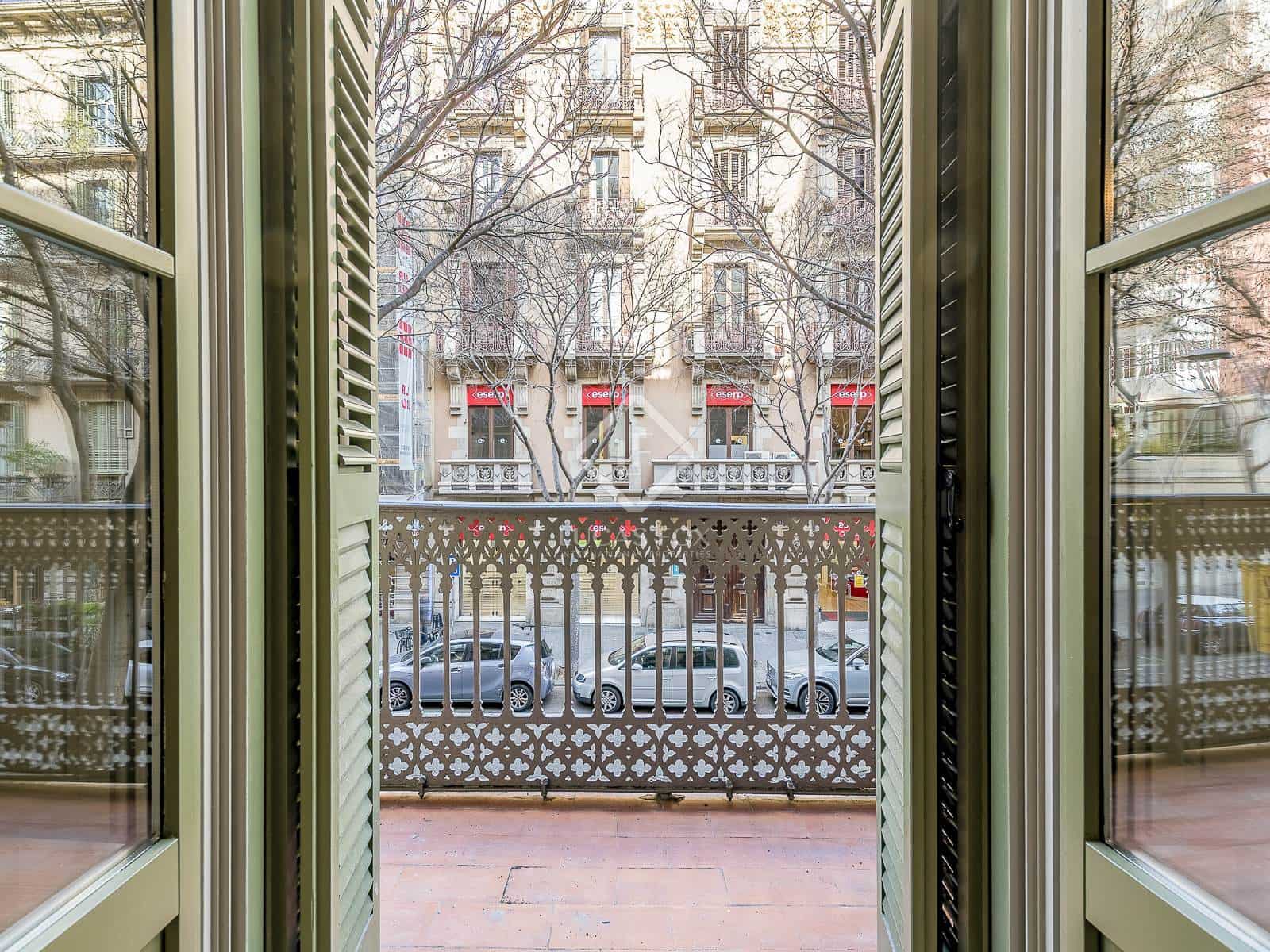 3 bedroom Apartment for sale in Barcelona city - € 2,200,000 (Ref: 8784645)