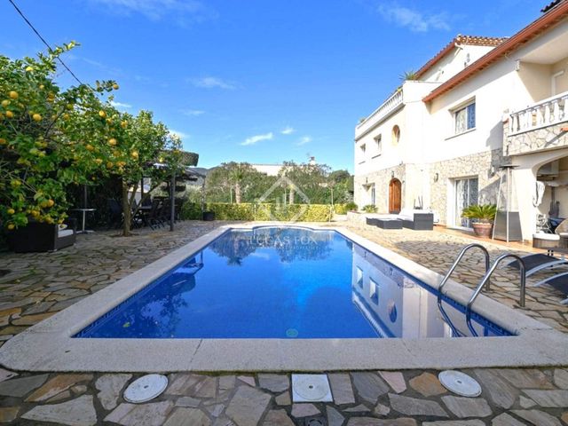 5 sypialnia Willa na sprzedaż w Calonge i Sant Antoni z basenem garażem - 890 000 € (Ref: 8784646)