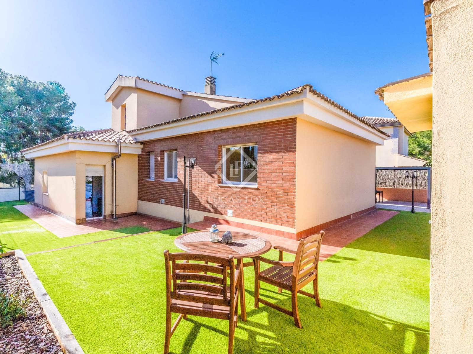 4 soveværelse Villa til salg i Sant Pere de Ribes med swimmingpool garage - € 998.000 (Ref: 8788098)