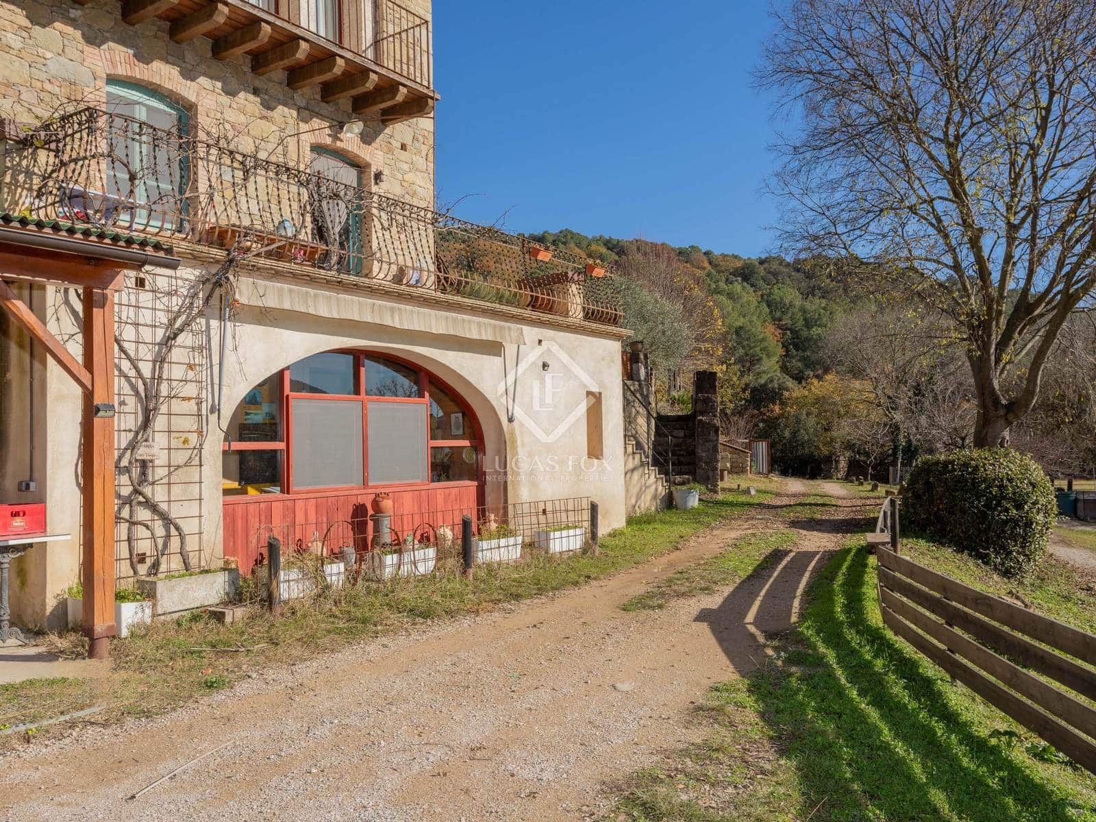 10 soveværelse Finca/Landehus til salg i Porqueres - € 1.600.000 (Ref: 8788673)