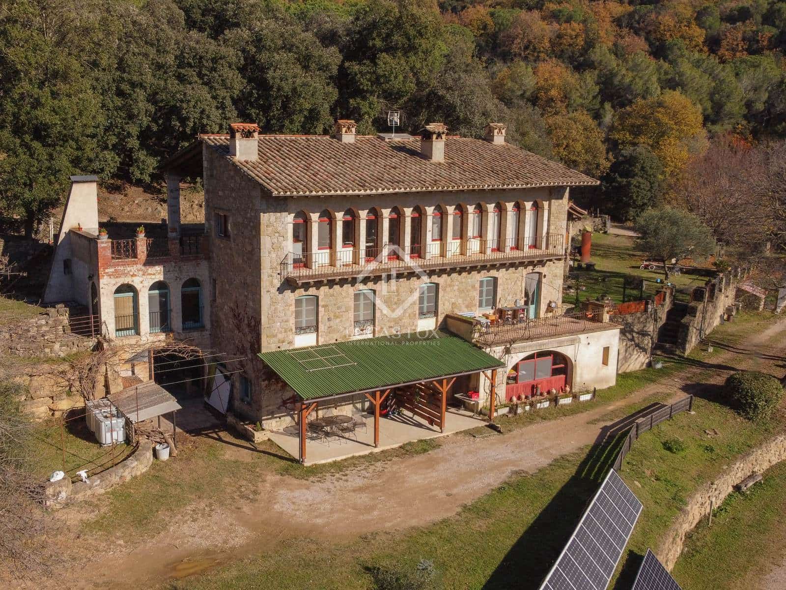 10 soveværelse Finca/Landehus til salg i Porqueres - € 1.600.000 (Ref: 8788673)