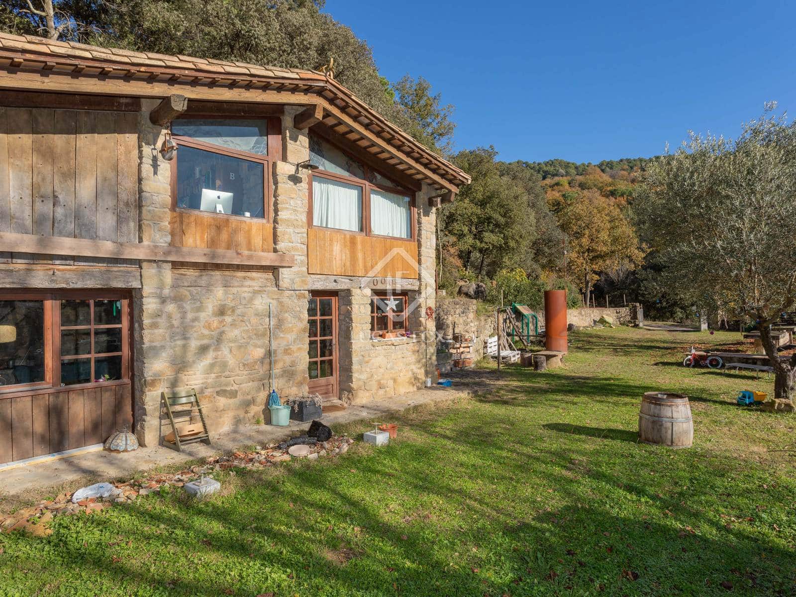 10 soveværelse Finca/Landehus til salg i Porqueres - € 1.600.000 (Ref: 8788673)