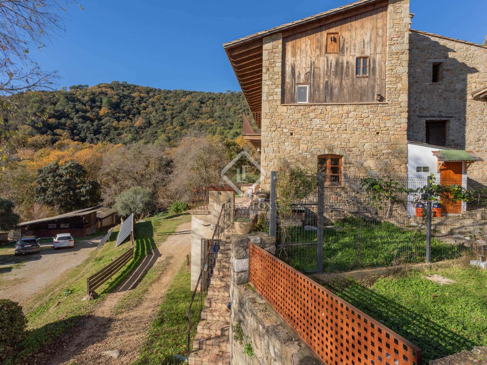 10 soveværelse Finca/Landehus til salg i Porqueres - € 1.600.000 (Ref: 8788673)