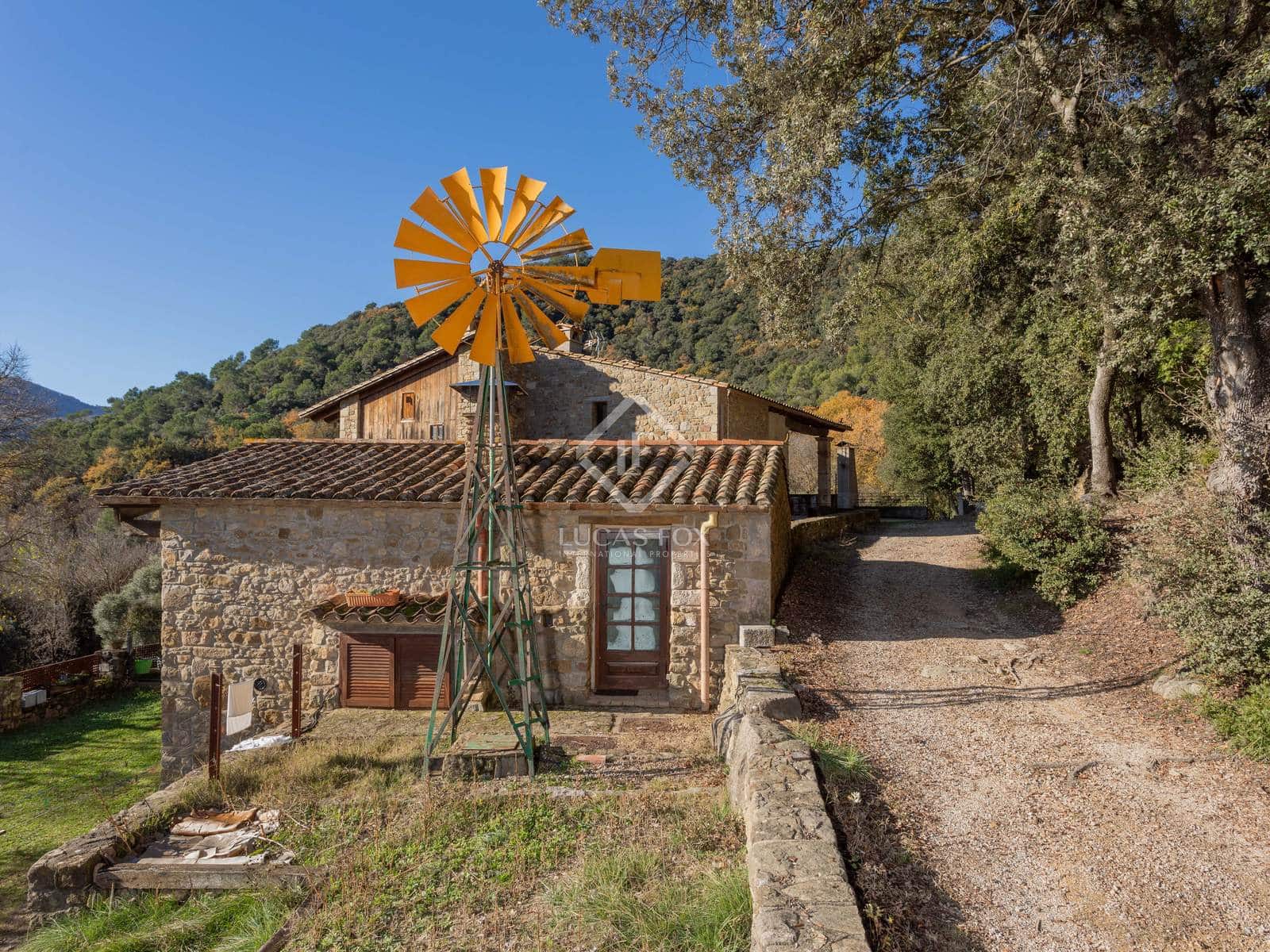 10 soveværelse Finca/Landehus til salg i Porqueres - € 1.600.000 (Ref: 8788673)