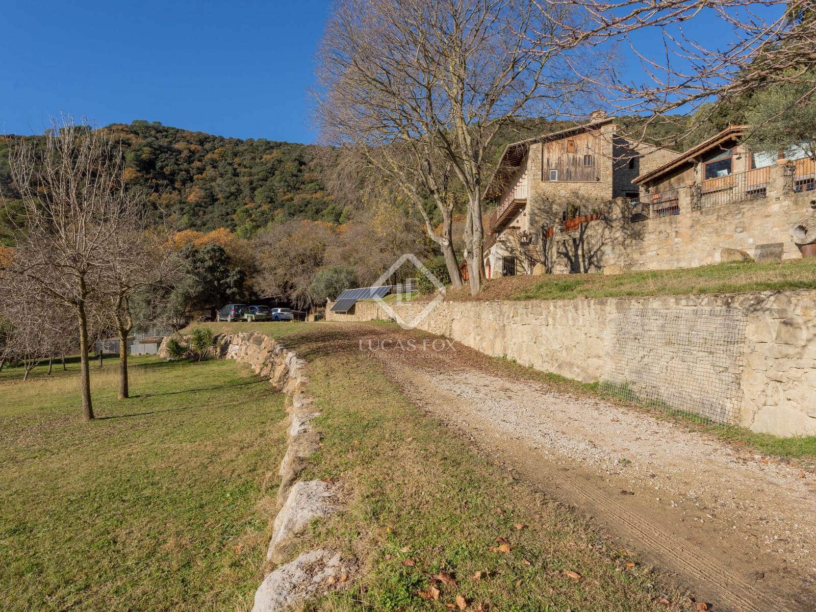 10 soveværelse Finca/Landehus til salg i Porqueres - € 1.600.000 (Ref: 8788673)