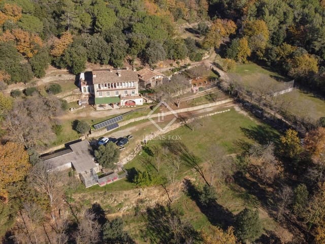 10 bedroom Finca/Country House for sale in Porqueres - € 1,600,000 (Ref: 8788673)