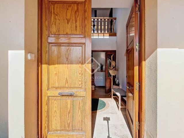 5 bedroom Villa for sale in Vilanova i la Geltrú - € 1,280,000 (Ref: 8788746)