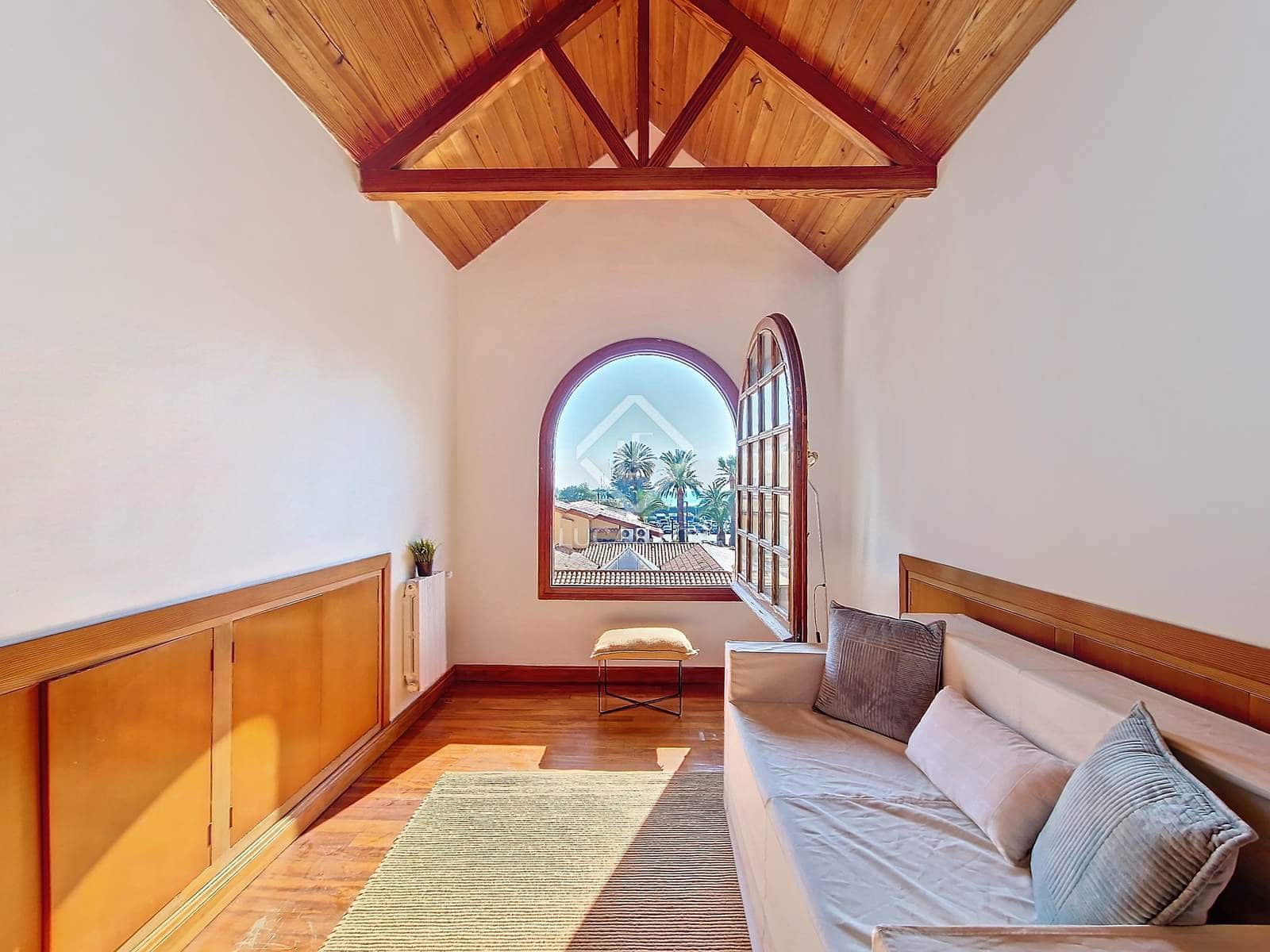 5 soverom Villa til salgs i Vilanova i la Geltru - € 1 280 000 (Ref: 8788746)