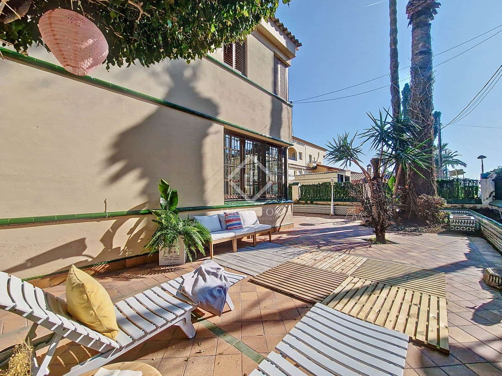 5 soverom Villa til salgs i Vilanova i la Geltru - € 1 280 000 (Ref: 8788746)