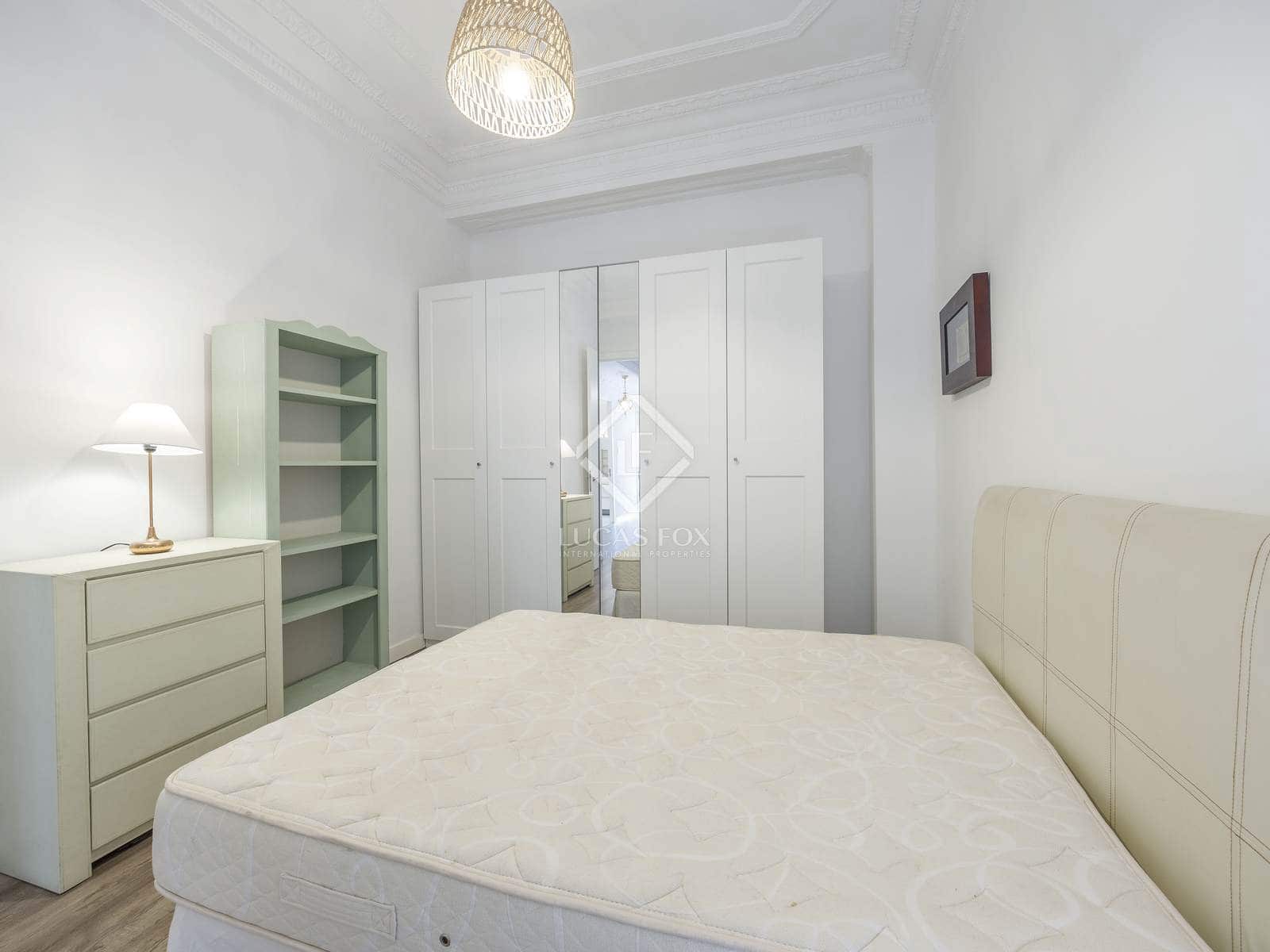 2 bedroom Apartment for rent in Valencia city - € 2,600 (Ref: 8789860)