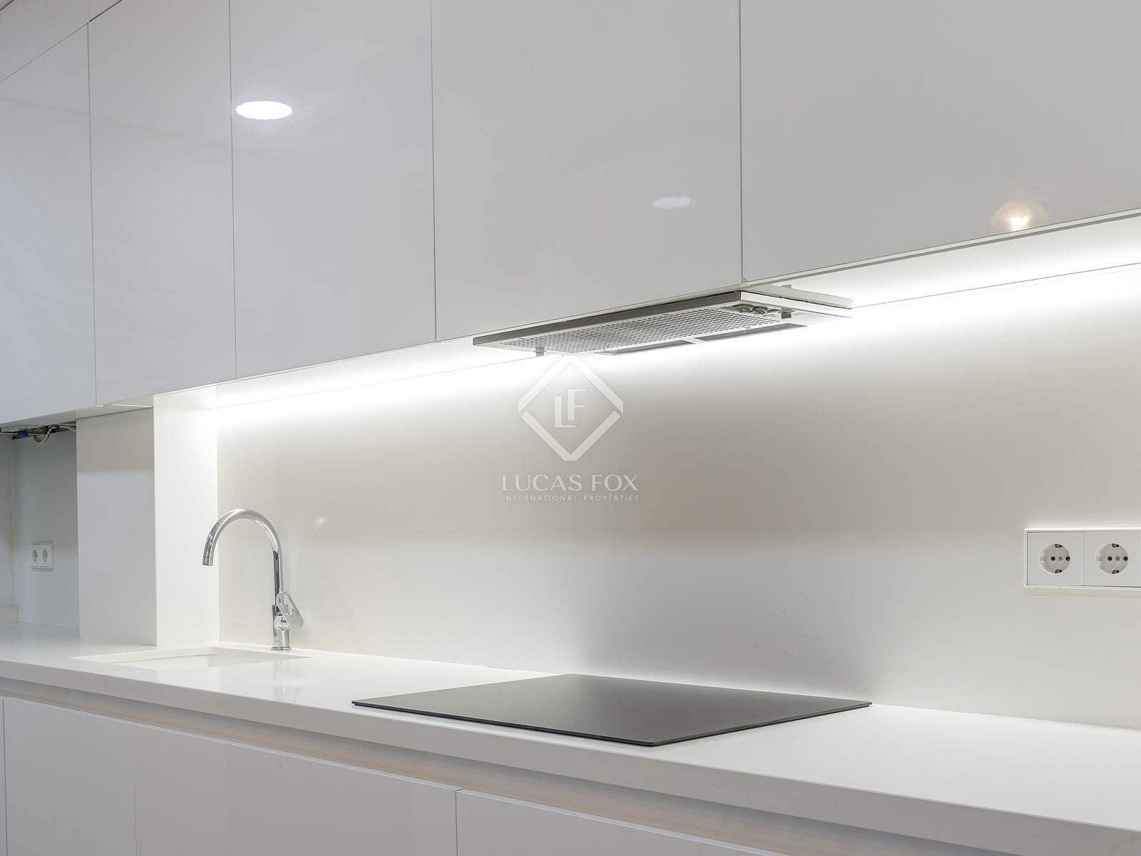 2 bedroom Apartment for rent in Valencia city - € 2,600 (Ref: 8789860)