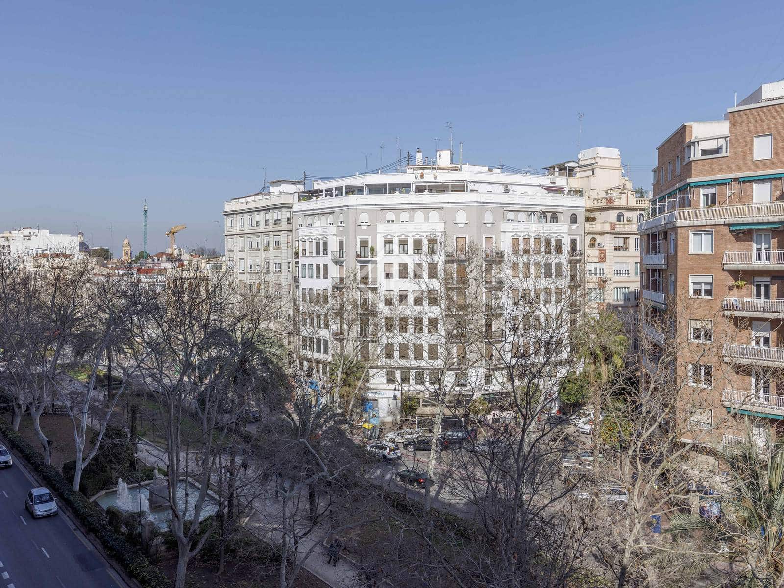 2 bedroom Apartment for rent in Valencia city - € 2,600 (Ref: 8789860)